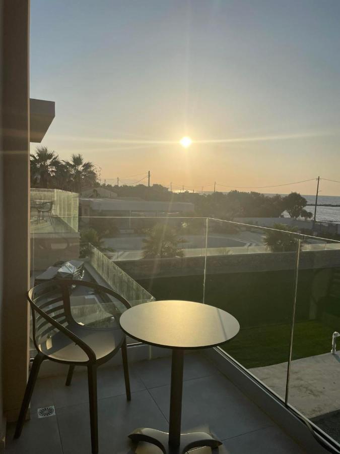 Niriides Palace Goúrnes Dış mekan fotoğraf