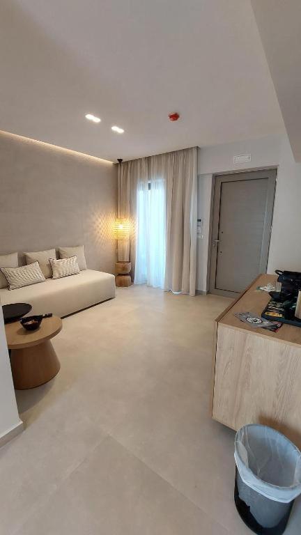 Niriides Palace Goúrnes Dış mekan fotoğraf